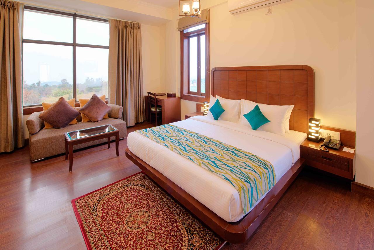 White Ridge Hotel Dharamshala Dış mekan fotoğraf